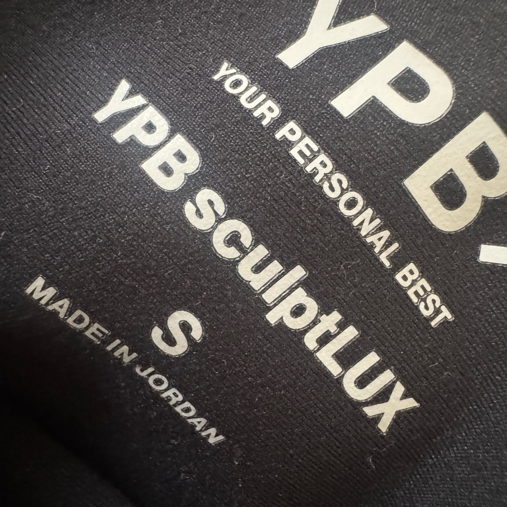 Abercrombie workout set - image 2